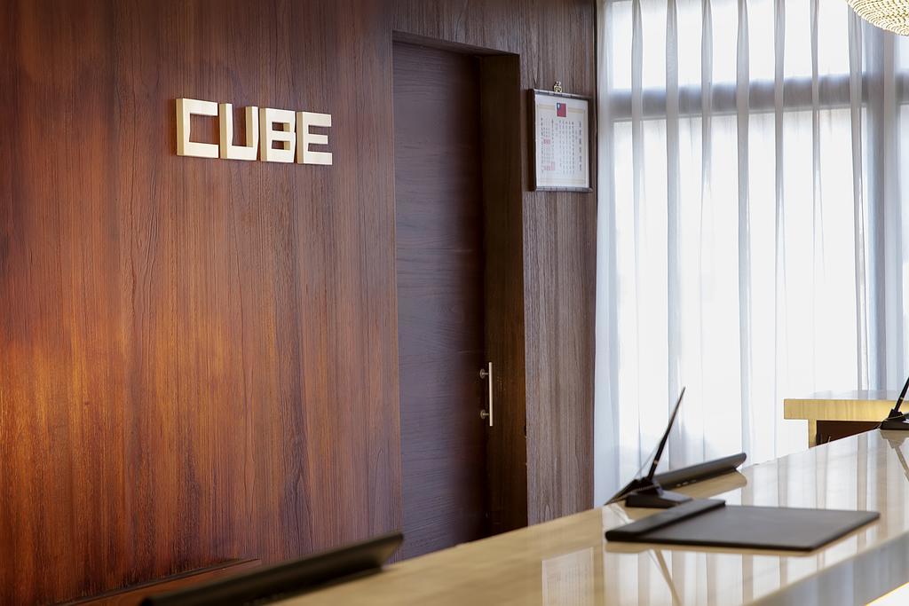 Hotel Cube Тайчжун Екстер'єр фото