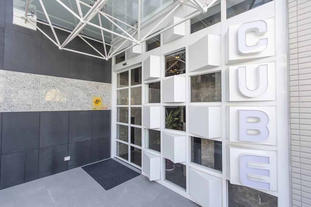 Hotel Cube Тайчжун Екстер'єр фото
