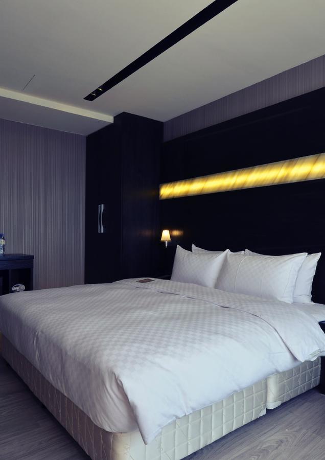 Hotel Cube Тайчжун Екстер'єр фото